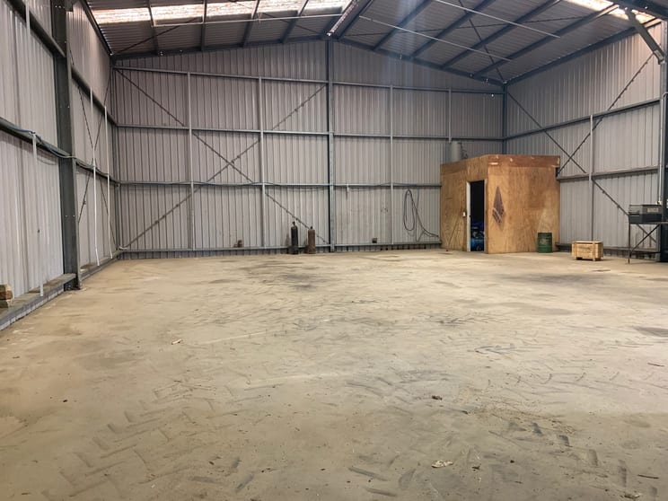 Click to view all images 21 Giles Street Bairnsdale VIC 3875 - Image 2