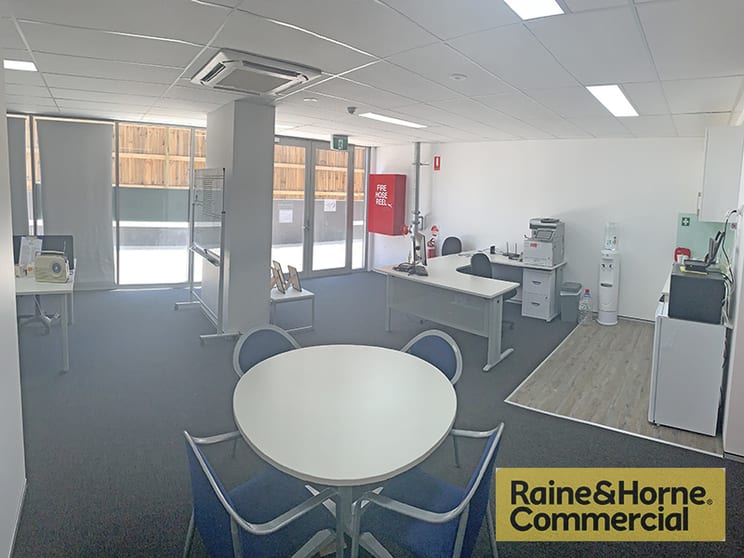 Click to view all images T3/438 Hamilton Road Chermside QLD 4032 - Image 3