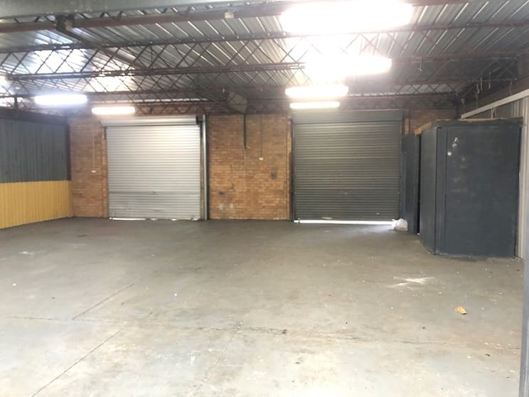 Click to view all images Unit 2/41-43 Blaxland Road Campbelltown NSW 2560 - Image 2