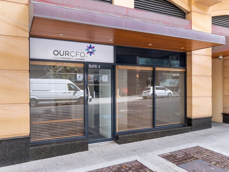 Click to view all images 4/9 Victoria Avenue Perth WA 6000 - Image 3