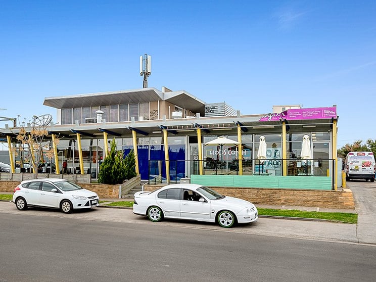 Click to view all images Shop 6/1-3 Alexandra Avenue Hoppers Crossing VIC 3029 - Image 3