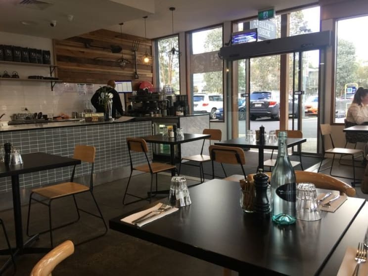 Click to view all images Shop 1/6 - 20 Luck Street Eltham VIC 3095 - Image 1
