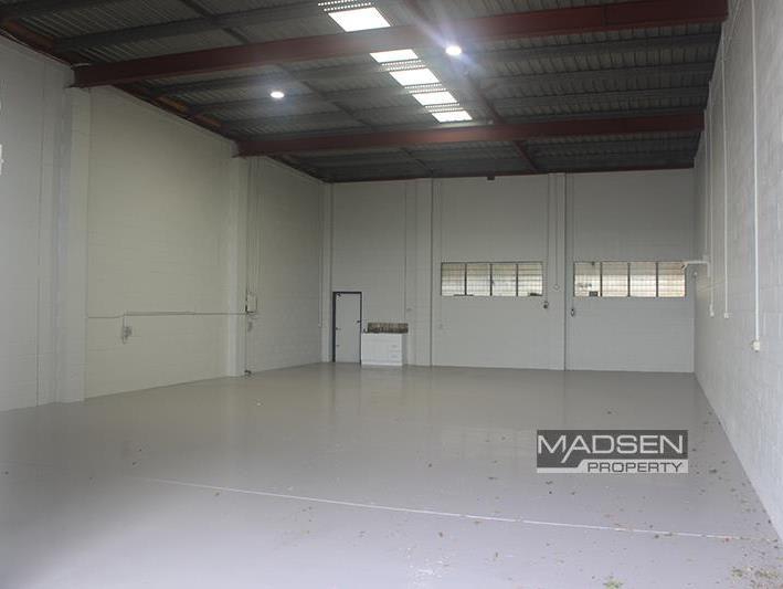 Click to view all images 2/142 Beatty Road Archerfield QLD 4108 - Image 2