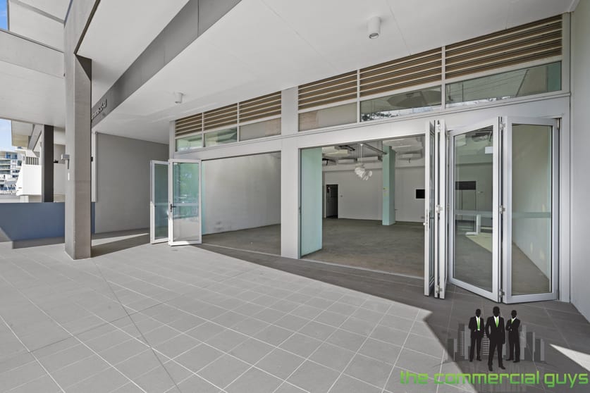 Click to view all images 204/113 Landsborough Ave Scarborough QLD 4020 - Image 1