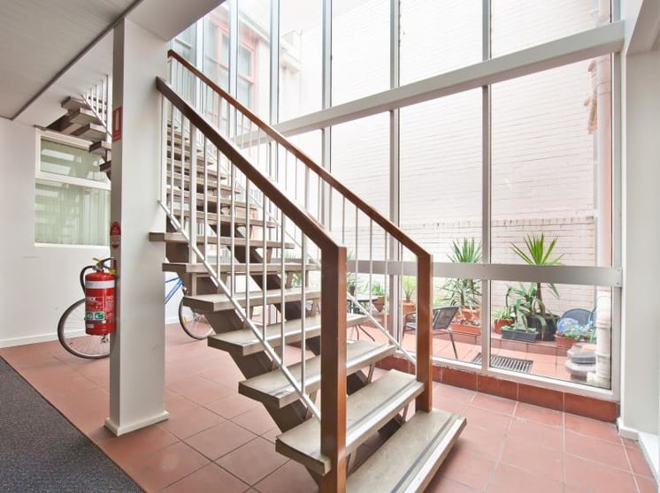 Click to view all images Suite 5, 6-8 Hamilton Place Mount Waverley VIC 3149 - Image 3