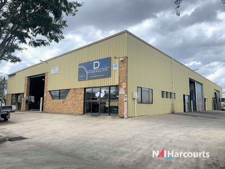 1/19 Moonbi Street Brendale QLD 4500 - Image 2