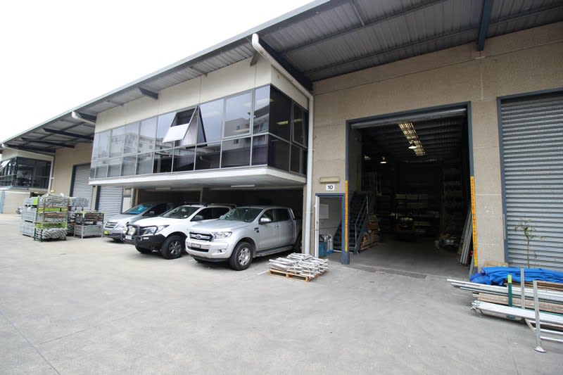 Click to view all images 10/13-15 Wollongong Road Arncliffe NSW 2205 - Image 1