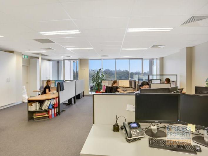 Click to view all images 32 Delhi Road Macquarie Park NSW 2113 - Image 1