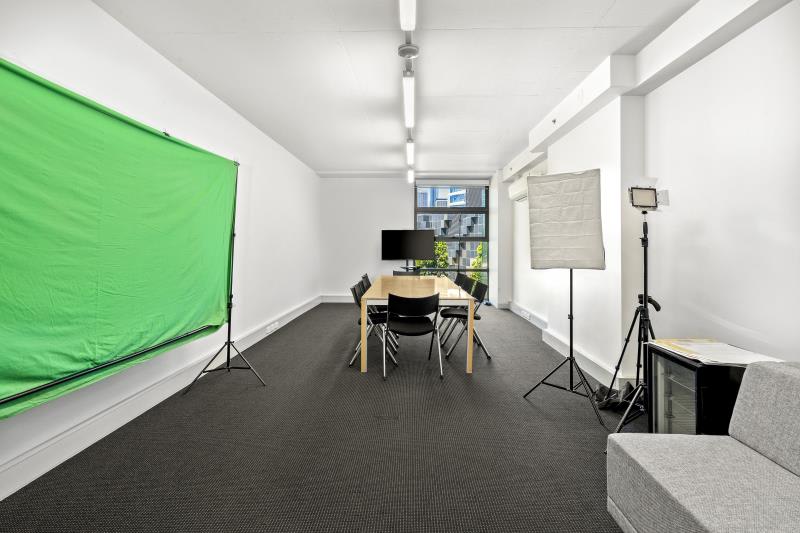 Click to view all images Suite 311a/198 Harbour Esplanade Docklands VIC 3008 - Image 3