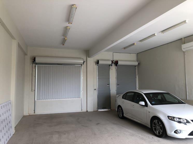 Click to view all images 4/30 Lyell Street Fyshwick ACT 2609 - Image 2