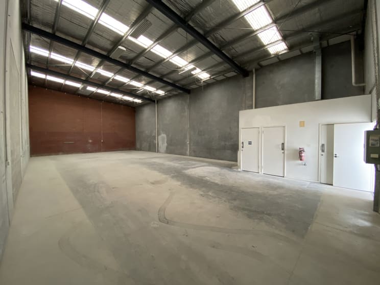Click to view all images 2/23 Capital Drive Grovedale VIC 3216 - Image 2