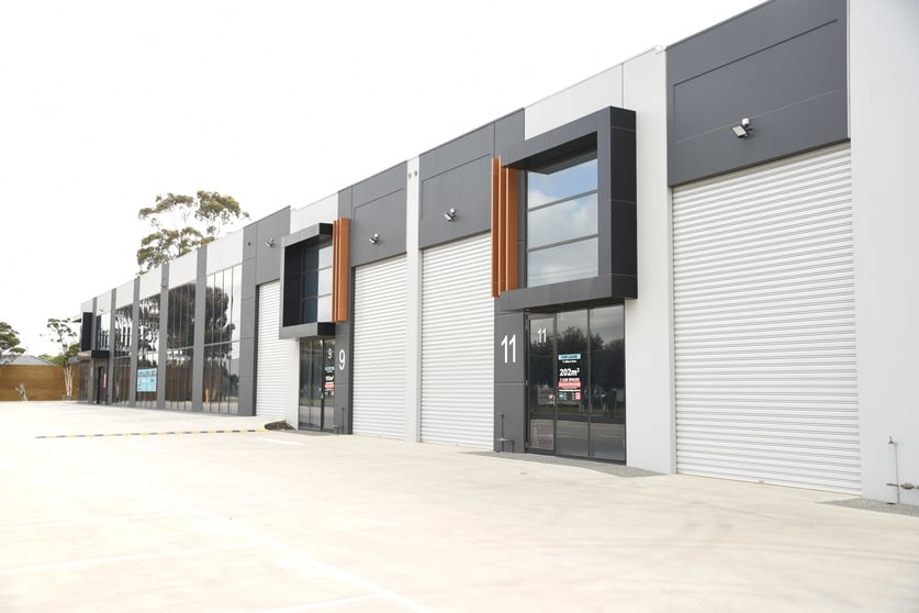 Click to view all images 7 Lester Drive Altona North VIC 3025 - Image 2
