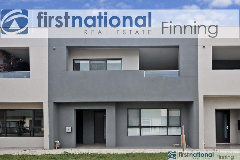 Click to view all images 9 Polson Way Cranbourne West VIC 3977 - Image 1