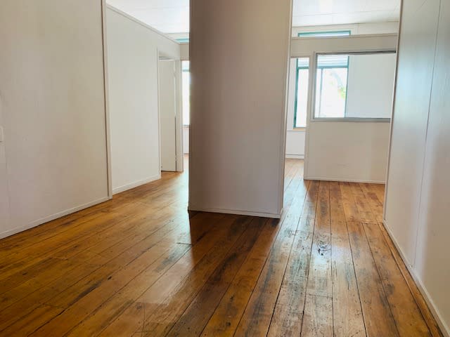 Click to view all images 3/723 Stanley Street Woolloongabba QLD 4102 - Image 3