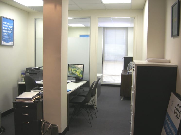 Click to view all images Suite 1/755 Albany Hwy East Victoria Park WA 6101 - Image 3