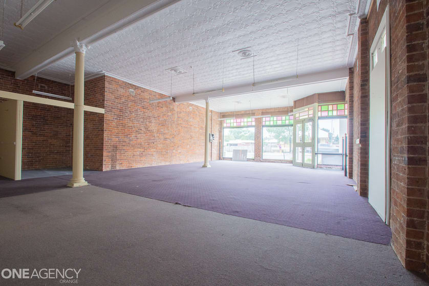 Click to view all images 149 Peisley Street Orange NSW 2800 - Image 2