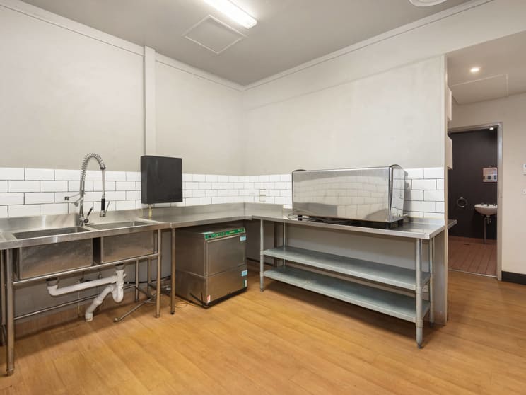 Click to view all images Shop 4/122 Edinburgh Road Castlecrag NSW 2068 - Image 2