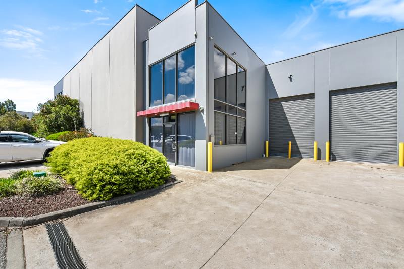 Click to view all images Unit A/4 Dallas Court Hallam VIC 3803 - Image 1