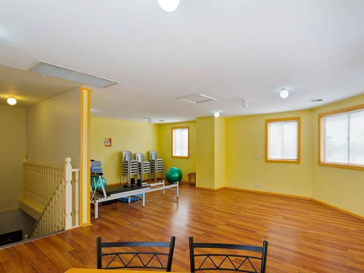 Click to view all images Whole Building/261 Waterdale Road Ivanhoe VIC 3079 - Image 2