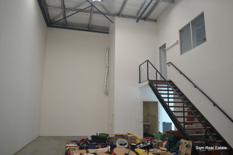 Click to view all images 8/10-18 Ocean St Botany NSW 2019 - Image 3