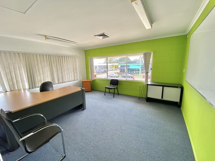 Click to view all images 1/36 Lawrence Drive Nerang QLD 4211 - Image 3