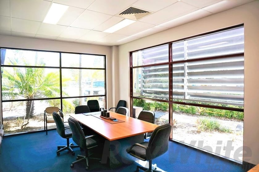Click to view all images 1B/15 Terrace Place Murarrie QLD 4172 - Image 3