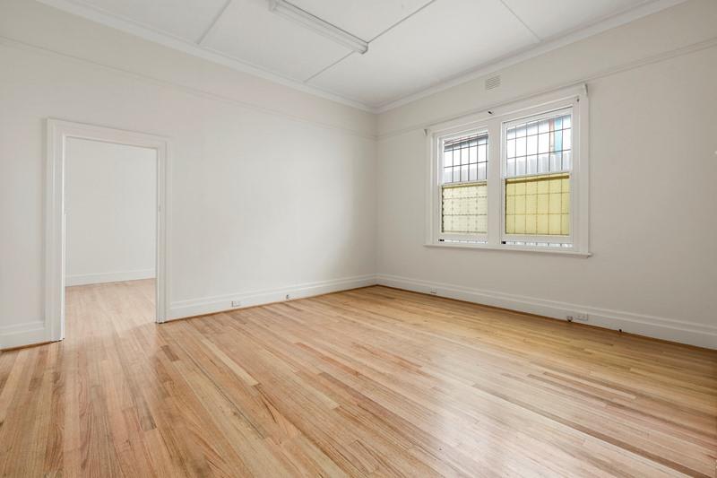 Click to view all images 295 Wattletree Road Malvern East VIC 3145 - Image 3