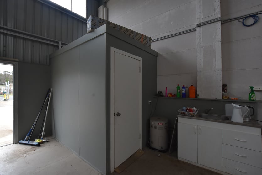 Click to view all images 2/4 Sagewick Place Moss Vale NSW 2577 - Image 3