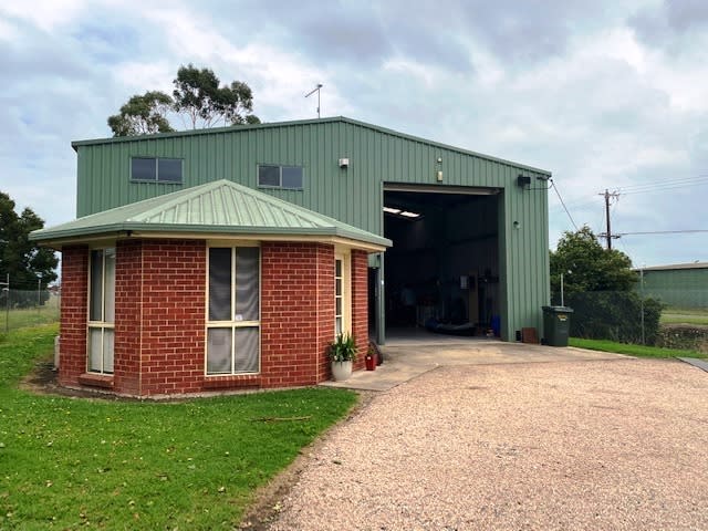 Click to view all images 9 Middle Rd Trafalgar VIC 3824 - Image 1
