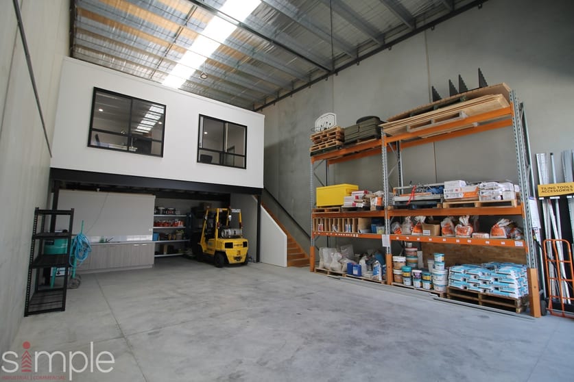 Click to view all images 23 Bambra Crescent Cranbourne West VIC 3977 - Image 3
