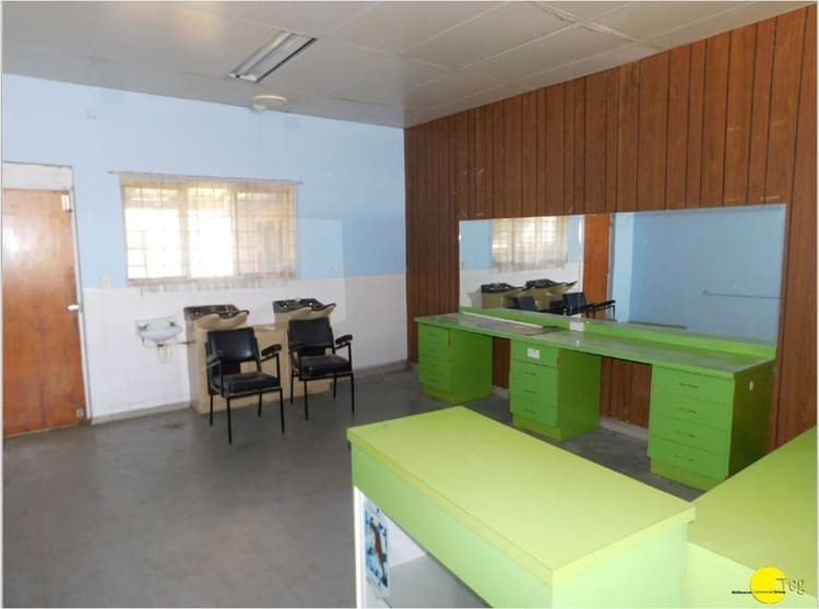 Click to view all images 69 Dumfries Street Deer Park VIC 3023 - Image 3
