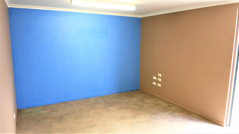 Click to view all images Arana Hills QLD 4054 - Image 3