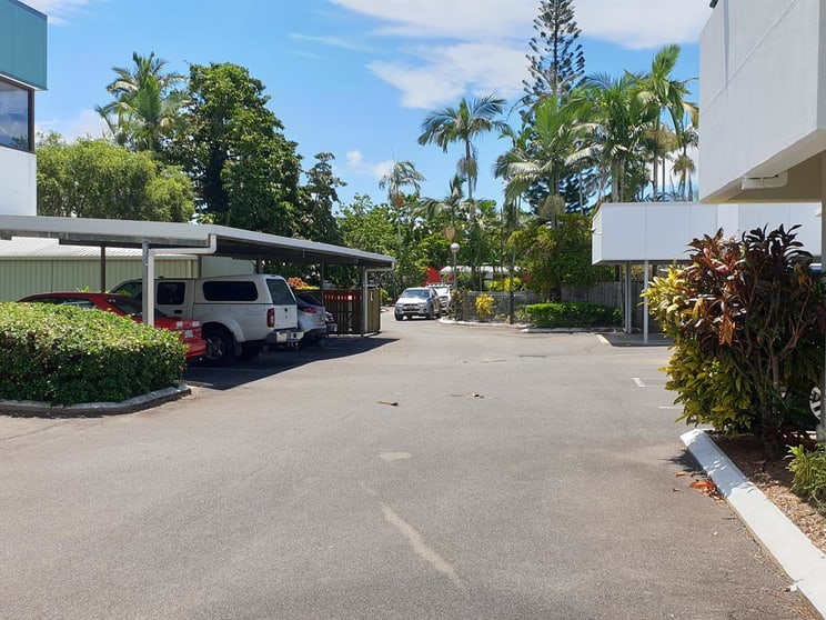 Click to view all images 10a & 10b/92 Pease Street Manoora QLD 4870 - Image 2