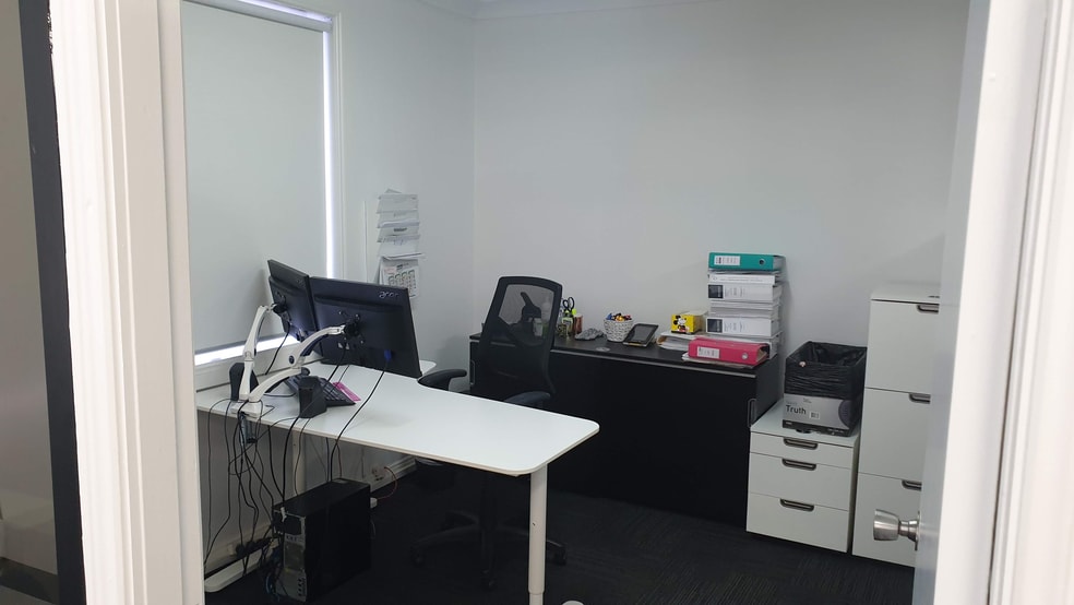 Click to view all images 1/694 The Horsley Drive Smithfield NSW 2164 - Image 2
