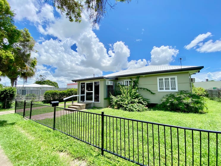 Click to view all images 15 Patrick Street Aitkenvale QLD 4814 - Image 1