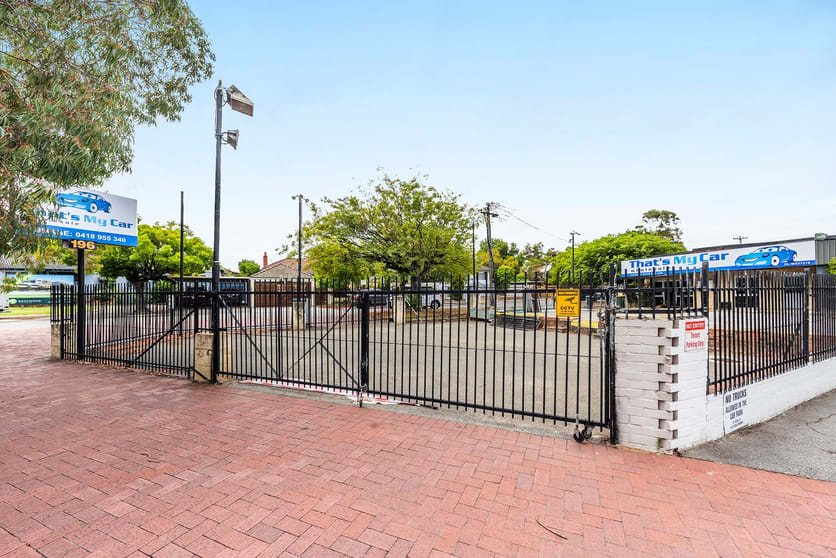 Click to view all images 196 Scarborough Beach Road Mount Hawthorn WA 6016 - Image 3