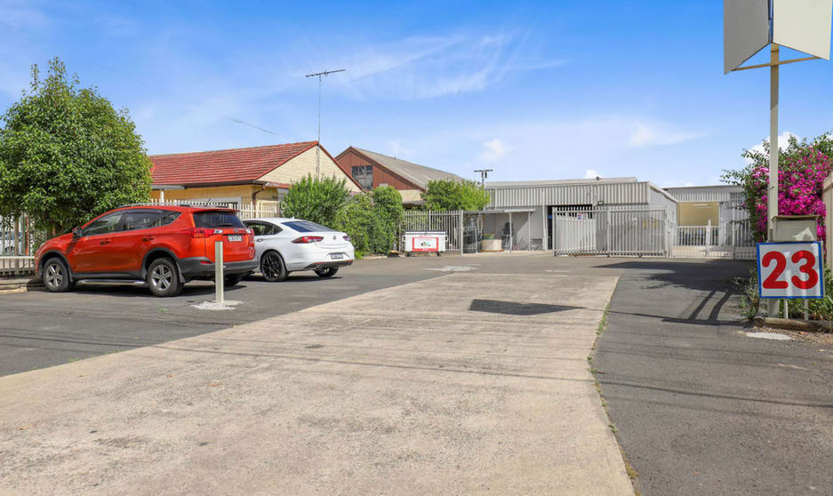Click to view all images 23 Kurrara Street Lansvale NSW 2166 - Image 3