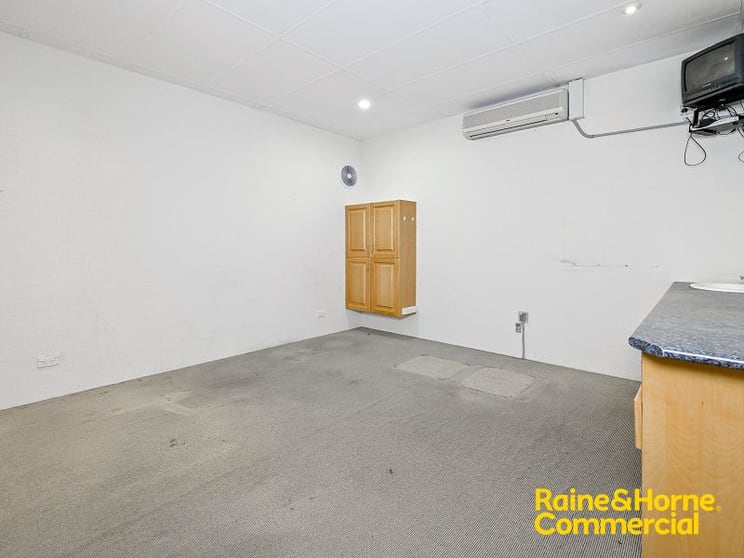 Click to view all images Shops 5 & 6/186 Queen Street Campbelltown NSW 2560 - Image 3