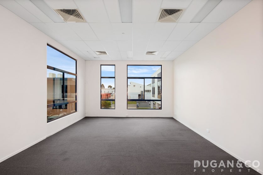 Click to view all images 7/3-5 Hinkler Court Brendale QLD 4500 - Image 3