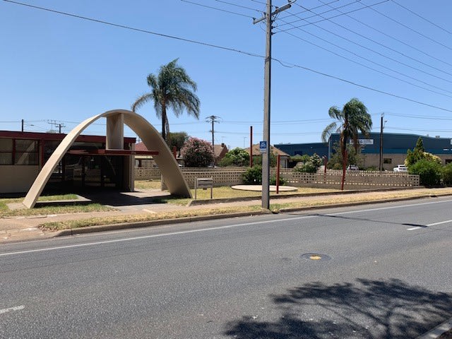Click to view all images 356 Torrens Road Kilkenny SA 5009 - Image 2