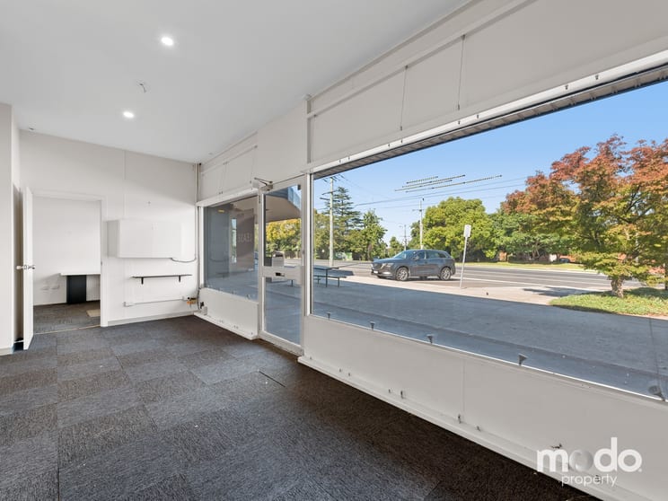 Click to view all images 2/97 Bedford Road Ringwood East VIC 3135 - Image 2