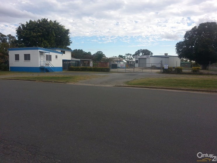 Click to view all images 480 Quay Street Depot Hill QLD 4700 - Image 1