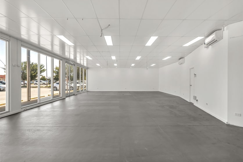 Click to view all images 4B Torrens Street Victor Harbor SA 5211 - Image 2