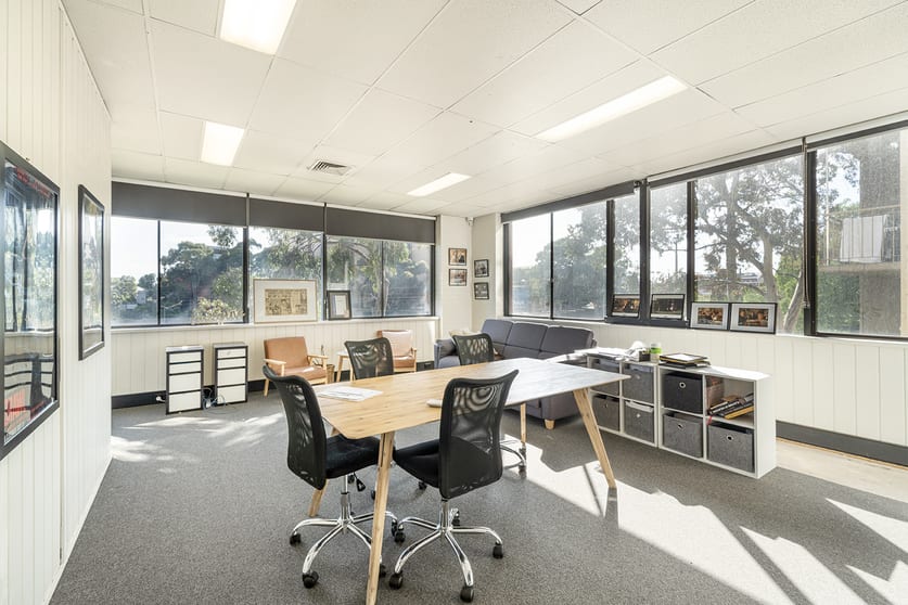 Click to view all images 117 Wellington Street St Kilda VIC 3182 - Image 1