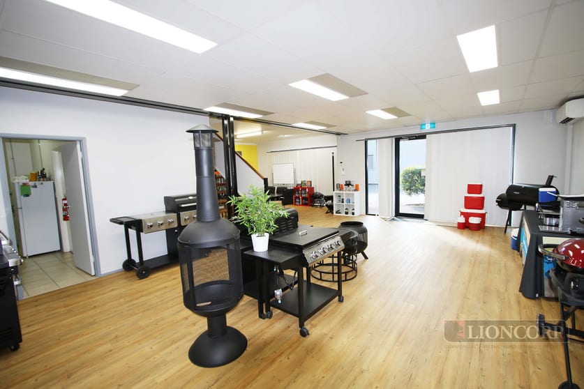 Click to view all images Underwood QLD 4119 - Image 2