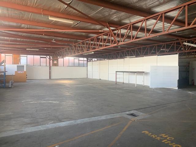 Click to view all images Unit 2/4 Lyell Street Fyshwick ACT 2609 - Image 2