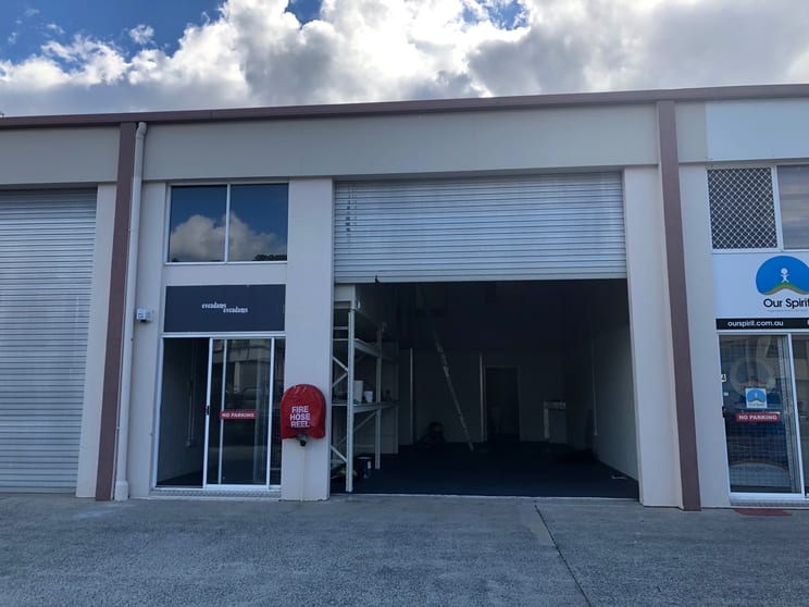 Click to view all images Unit 3/4-6 Fremantle Street Burleigh Heads QLD 4220 - Image 1