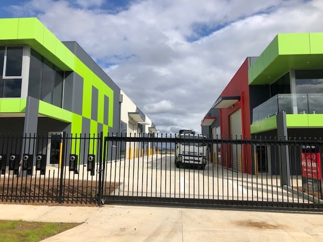 Click to view all images 7/33 Collins Road Melton VIC 3337 - Image 2