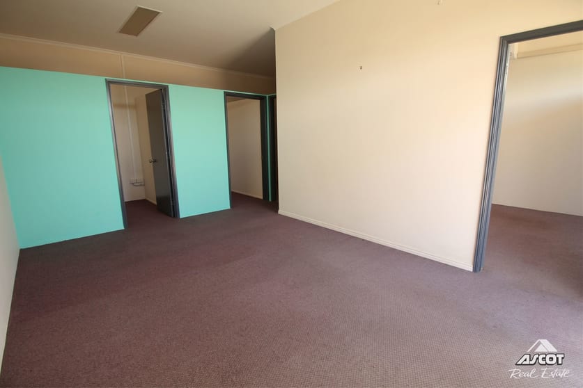 Click to view all images 6/33-35 Takalvan St Bundaberg West QLD 4670 - Image 3