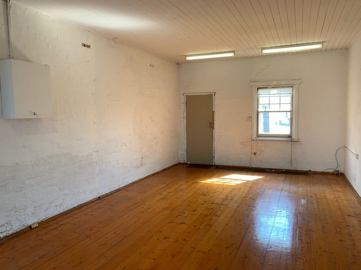 Click to view all images 1539 High Street Glen Iris VIC 3146 - Image 3
